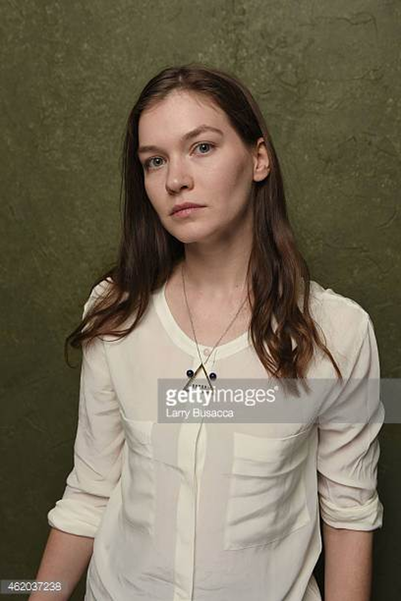 Hannah Gross (I) - Foto 1