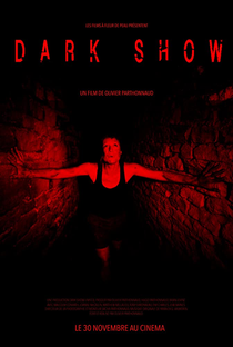Dark Show - Poster / Capa / Cartaz - Oficial 1