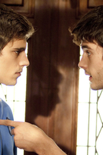 Poster de Episódio Los tres pétalos (2010)