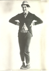 Luke Joins the Navy (Luke Joins the Navy)