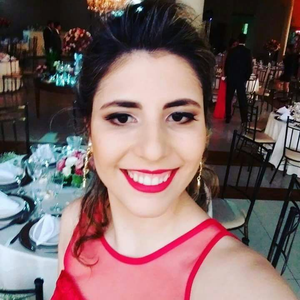 Foto de perfil de Julia Mello