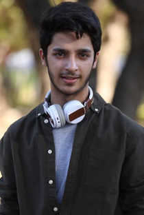 Viren Vazirani - Poster 1