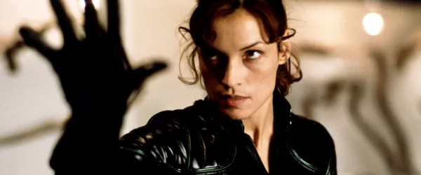 Famke Janssen fala sobre Vingadores Doomsday,