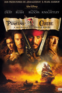 Piratas do Caribe: A Maldição do Pérola Negra - Poster / Capa / Cartaz - Oficial 3