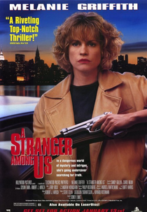 Uma Estranha Entre Nós (A Stranger Among Us)