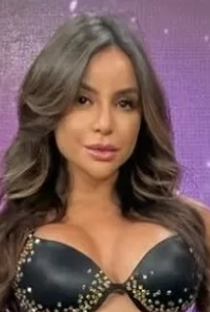 Taís Moraes - Poster 1