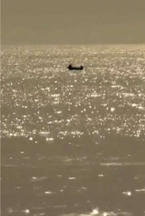 Distance-Landscape: Fishermen in the Same Sea - Poster / Capa / Cartaz - Oficial 1