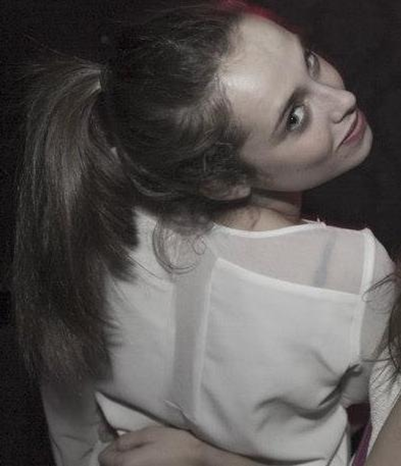 Izabel Riggle - Foto 1
