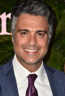 Jaime Camil - Poster / Capa / Cartaz - Oficial 2