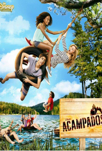 Acampados (1ª Temporada) - Poster / Capa / Cartaz - Oficial 6