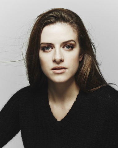 Aisling Loftus emma