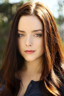 Madison Davenport - Poster / Capa / Cartaz - Oficial 9