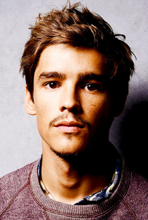 Brenton Thwaites - Poster 2