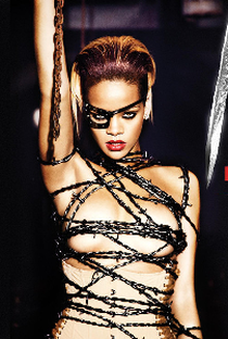 Rihanna: Russian Roulette - Poster / Capa / Cartaz - Oficial 1