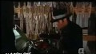 Trailer: Altrimenti ci arrabbiamo: il coro dei pompieri. Watch Out, We're Mad: the Firemen's chorus.