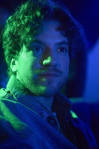 Poster de Episódio Surface (None)