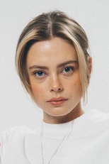 Elli Rhiannon Müller Osborne