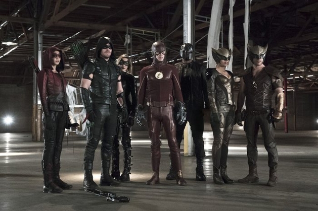 [SÉRIES] Confira a primeira imagem do crossover entre “Arrow” e “The Flash”