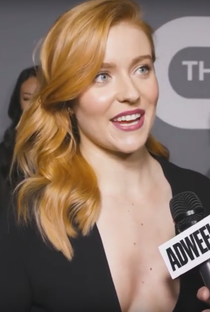 Kennedy McMann - Poster / Capa / Cartaz - Oficial 1