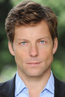 Jamie Bamber - Poster 1