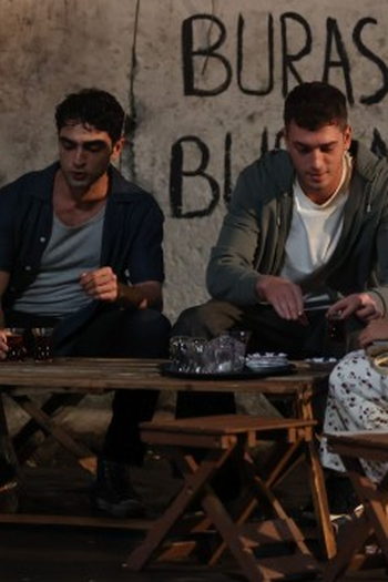 Poster de Episódio 8. Bölüm (None)