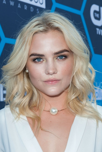 Maddie Hasson - Poster 2