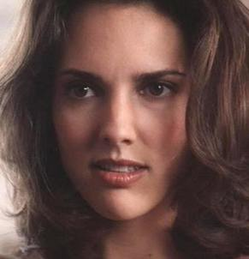 Ashley Laurence (I) - Foto 1