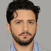 John Magaro - Foto 1