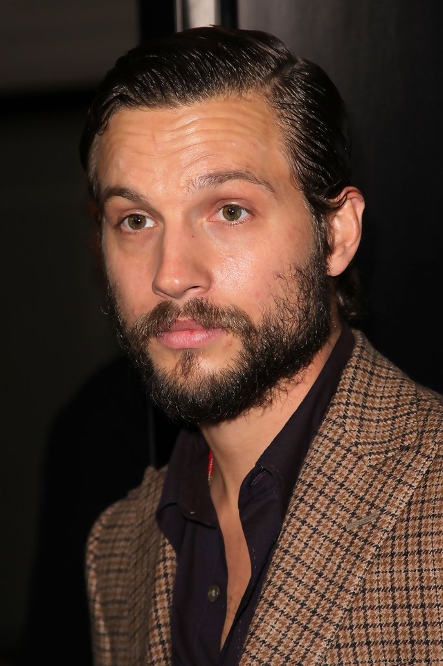 Fotos | Logan Marshall-Green | Artista | Filmow