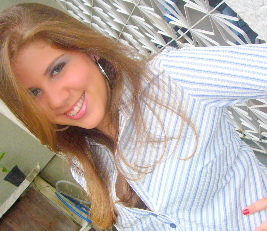 Larissa - Foto 1