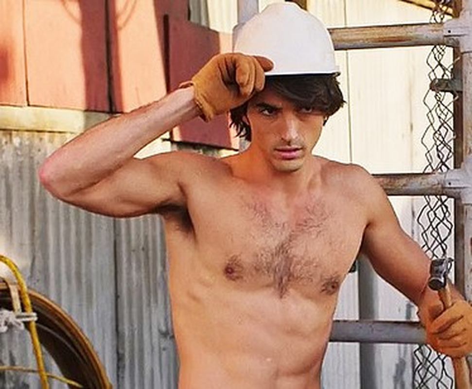 Taylor Zakhar Perez - Foto 2