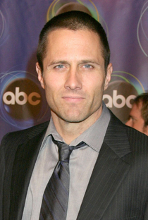 Rob Estes - Poster / Capa / Cartaz - Oficial 1