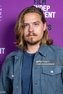 Dylan Sprouse - Poster 1