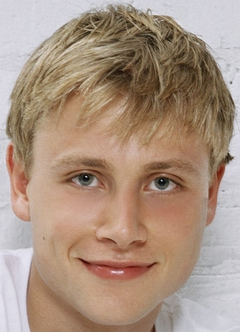 Max Riemelt - Foto 1