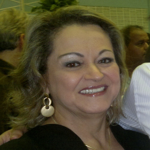 Foto de perfil de Leonora Albuquerque Cunha