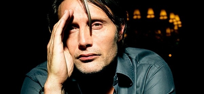 Doutor Estranho: Colecionável revela personagem de Mads Mikkelsen