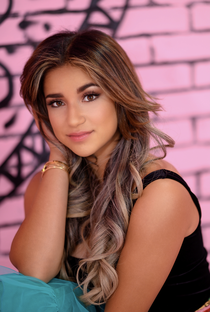 Izabellah Diez - Poster 1