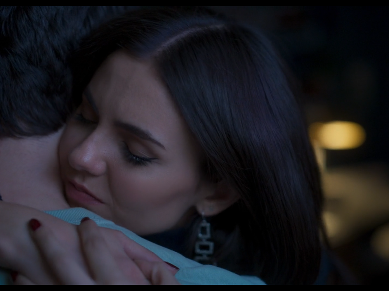 Foto 30 de Traição e Desejo