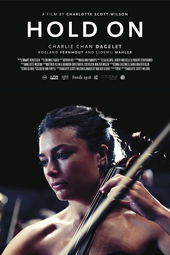  de Curta Hold on (2016)