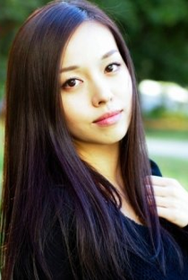 Uchida Momoka - Poster 1