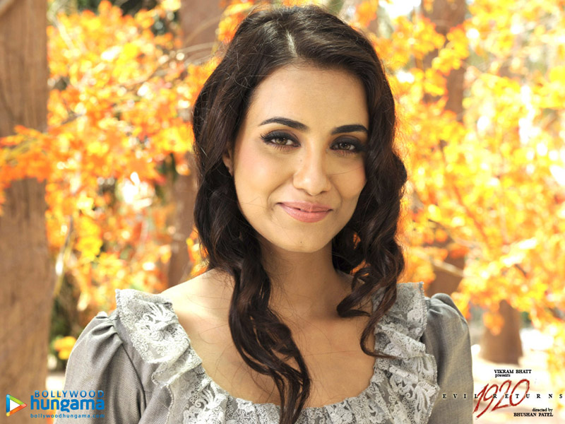 Foto 12 de 1920: Evil Returns