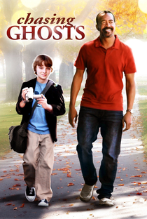 Chasing Ghosts - Poster / Capa / Cartaz - Oficial 2