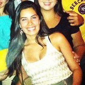 Foto de perfil de Larissa Caldeira