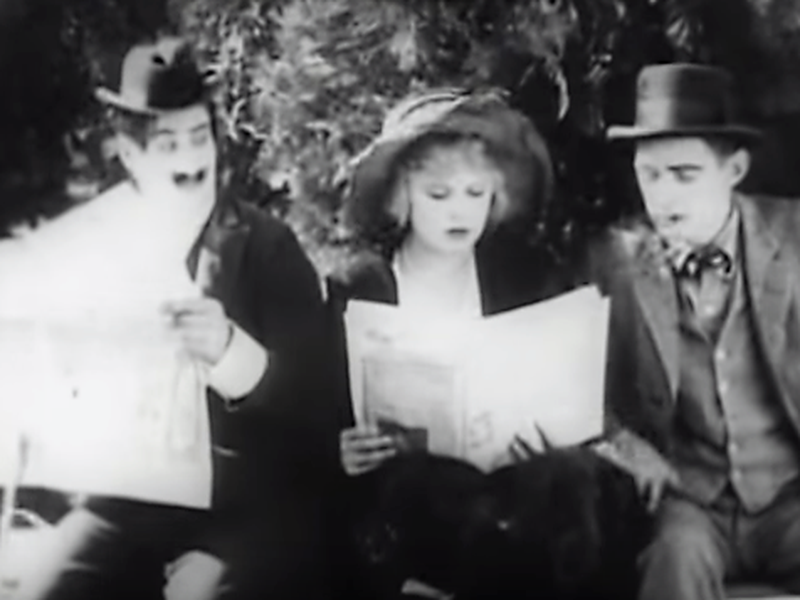 Foto 2 de Caught in a Park