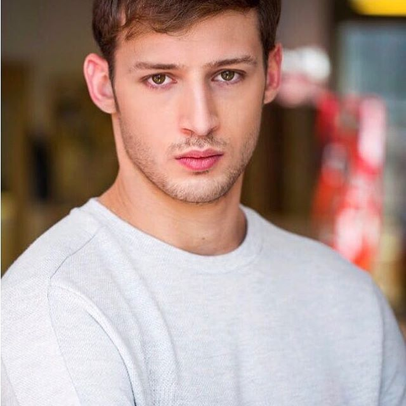 Tom Mercier - Foto 1