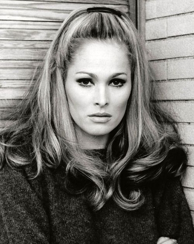 Ursula Andress (19 de Março de 1936) | Artista | Filmow