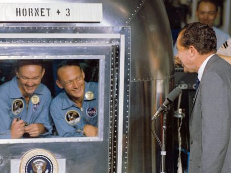 Foto 2 de Back to the Moon