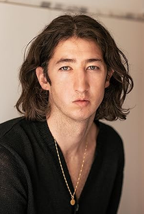 Toby Blome - Poster / Capa / Cartaz - Oficial 1