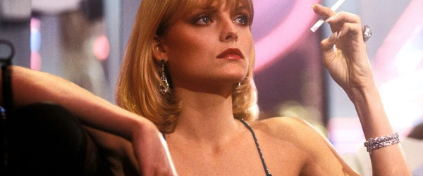 Michelle Pfeiffer relembra acidente que garantiu seu papel em “Scarface”