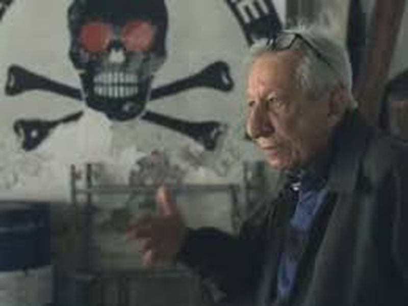 Foto 2 de Com as próprias mãos